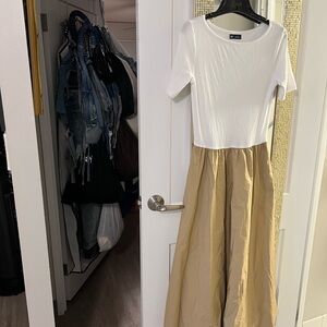 GAP White and Tan Maxi Dress Size Small NWOT